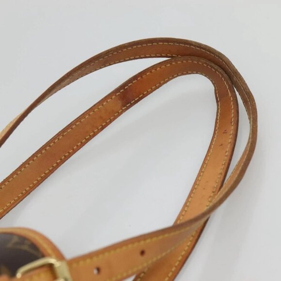 LOUIS VUITTON Monogram Bucket GM Shoulder Bag - Picture 7 of 15